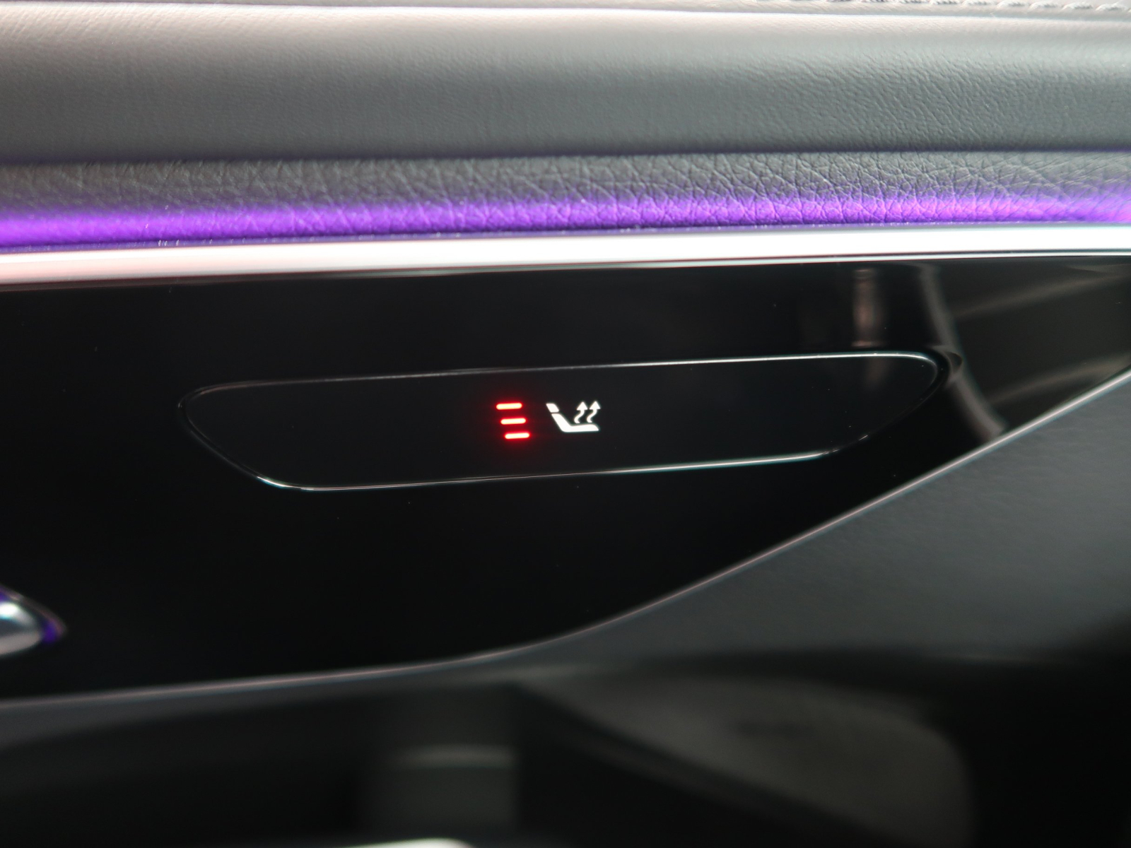 Mercedes-Benz C - 2023