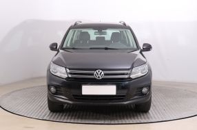 Volkswagen Tiguan - 2012