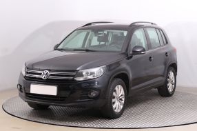 Volkswagen Tiguan - 2012