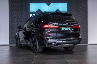 BMW X7 - 2021