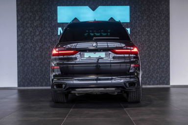 BMW X7 - 2021