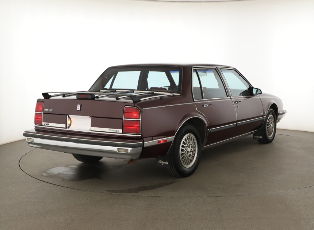 Oldsmobile Eighty-Eight