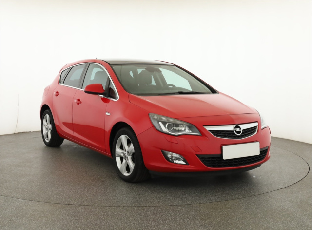 Opel Astra 2012