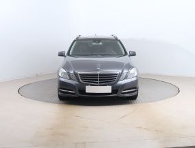 Mercedes-Benz E - 2011