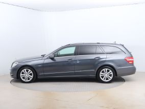 Mercedes-Benz E - 2011