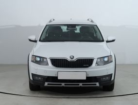 Škoda Octavia Scout - 2015