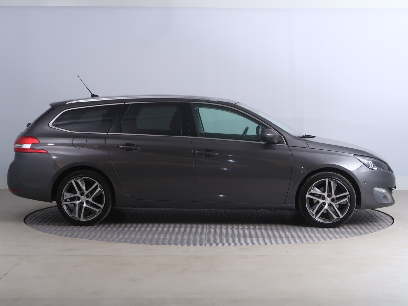 Peugeot 308, 2016