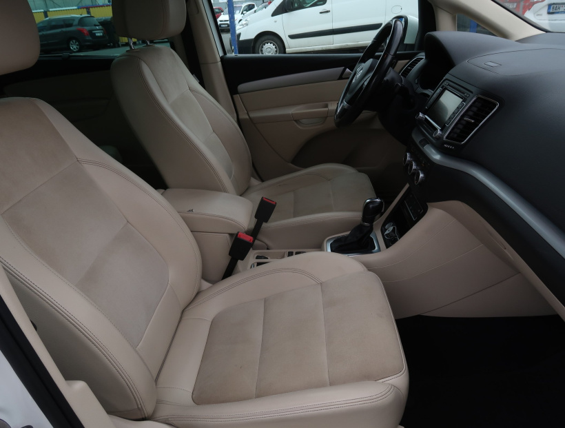 Volkswagen Sharan, 2012