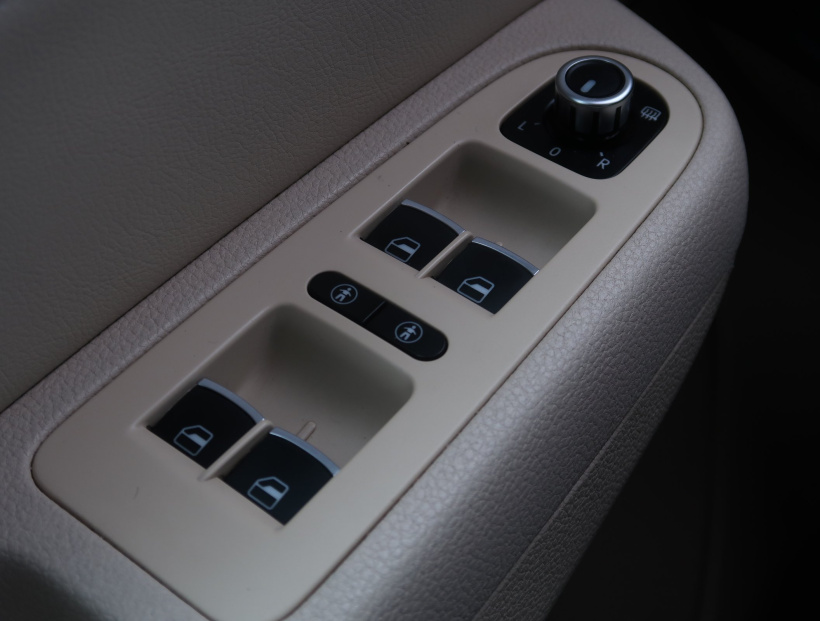 Volkswagen Sharan, 2012