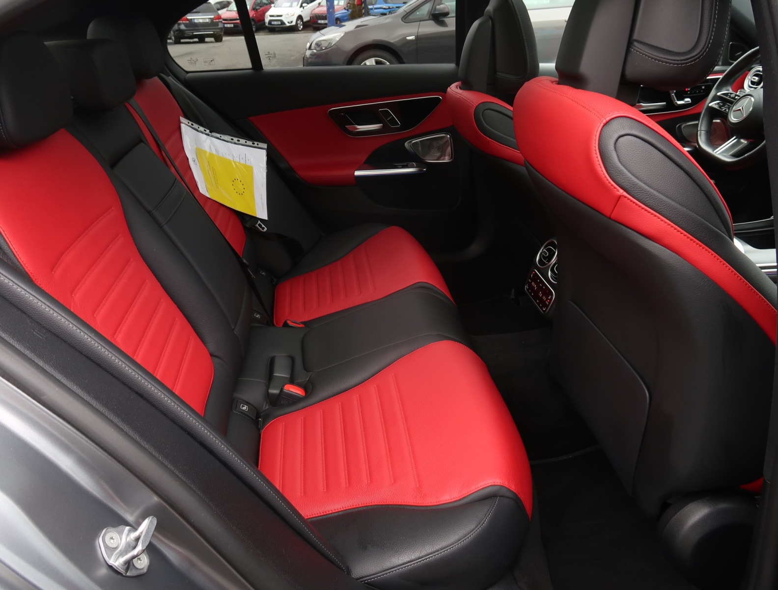 Mercedes-Benz C - 2023