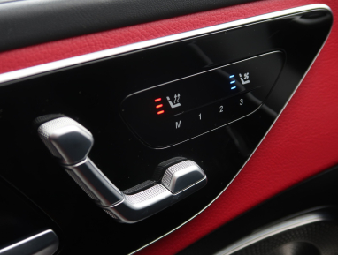 Mercedes-Benz C - 2023