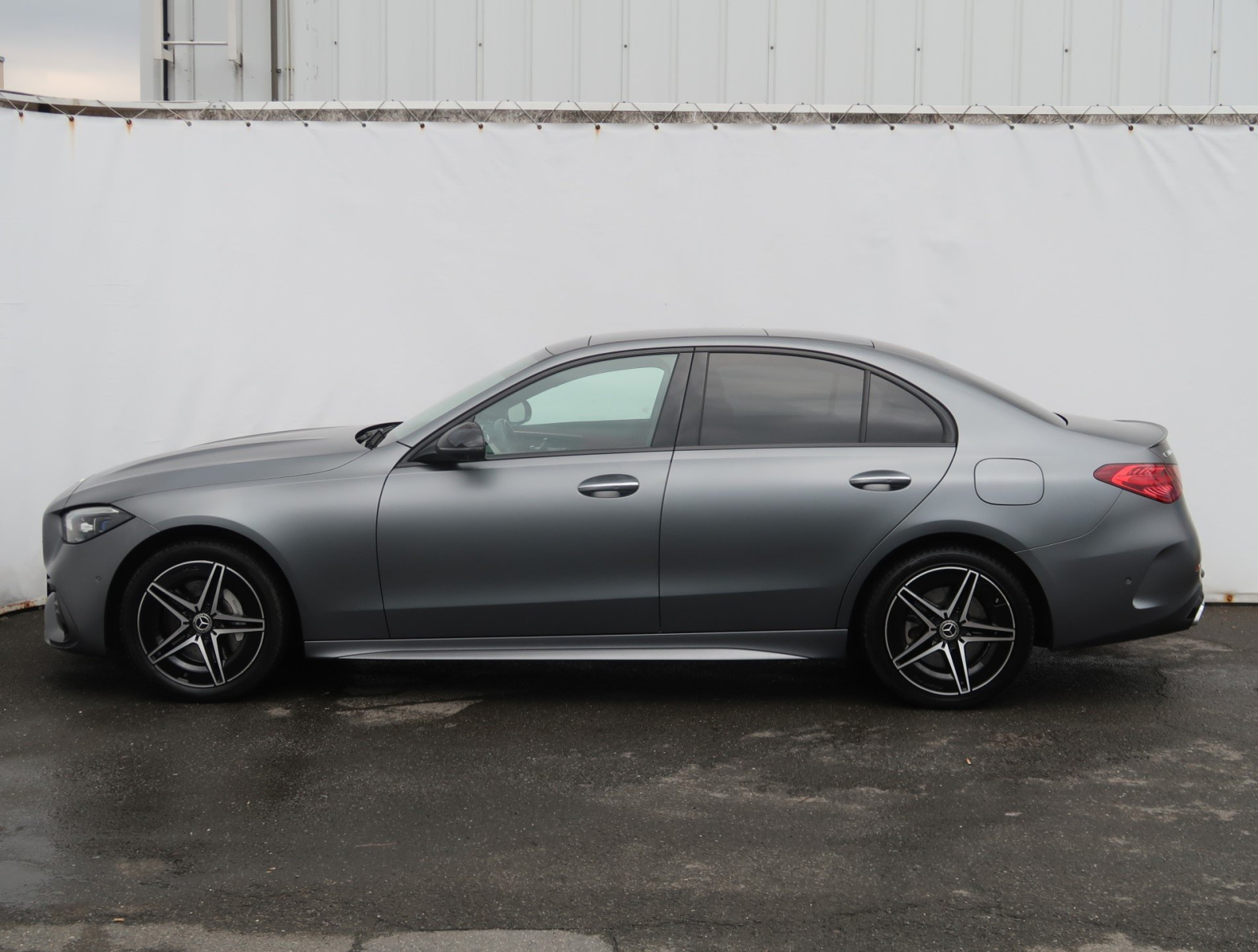 Mercedes-Benz C - 2023