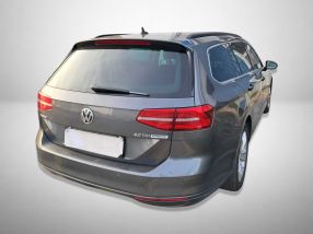 Volkswagen Passat - 2016