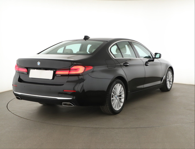 BMW 520i