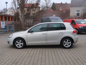 Volkswagen Golf - 2012