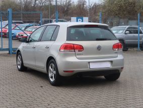 Volkswagen Golf - 2012