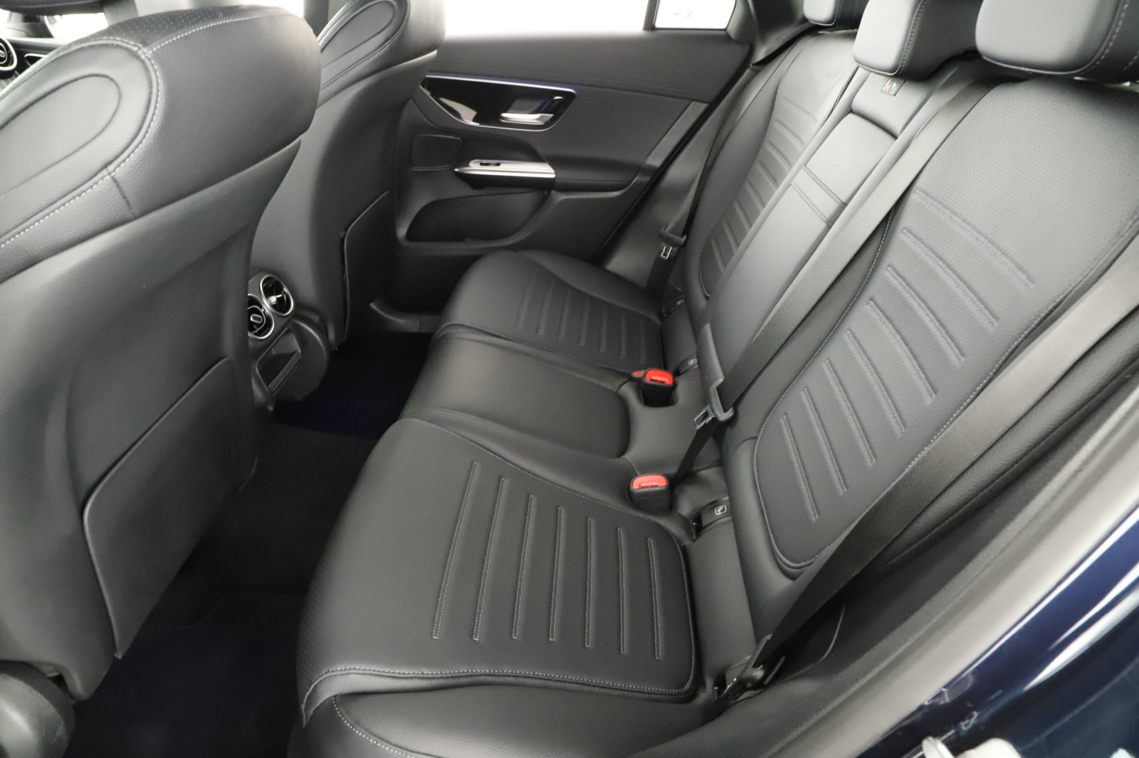 Mercedes-Benz GLC - 2024