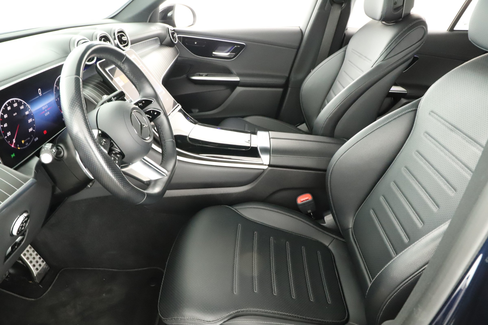 Mercedes-Benz GLC - 2024