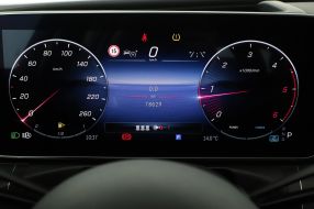 Mercedes-Benz C - 2024