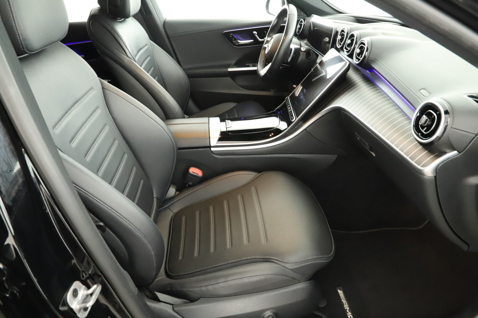 Mercedes-Benz C - 2023