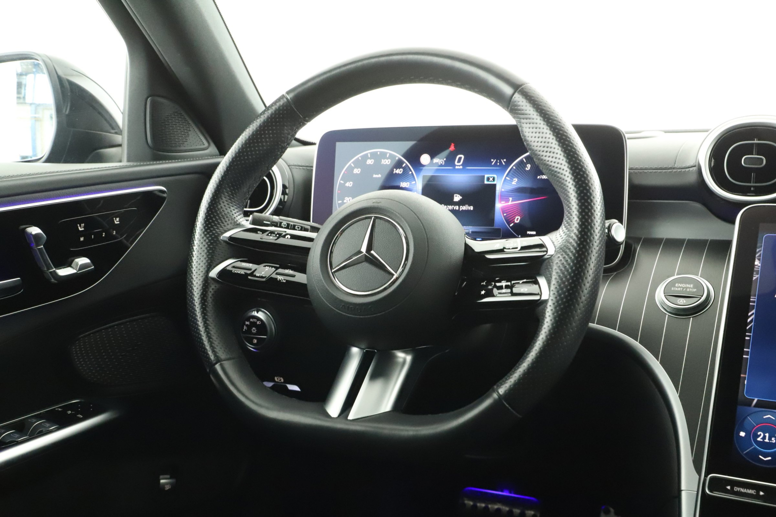 Mercedes-Benz C - 2023
