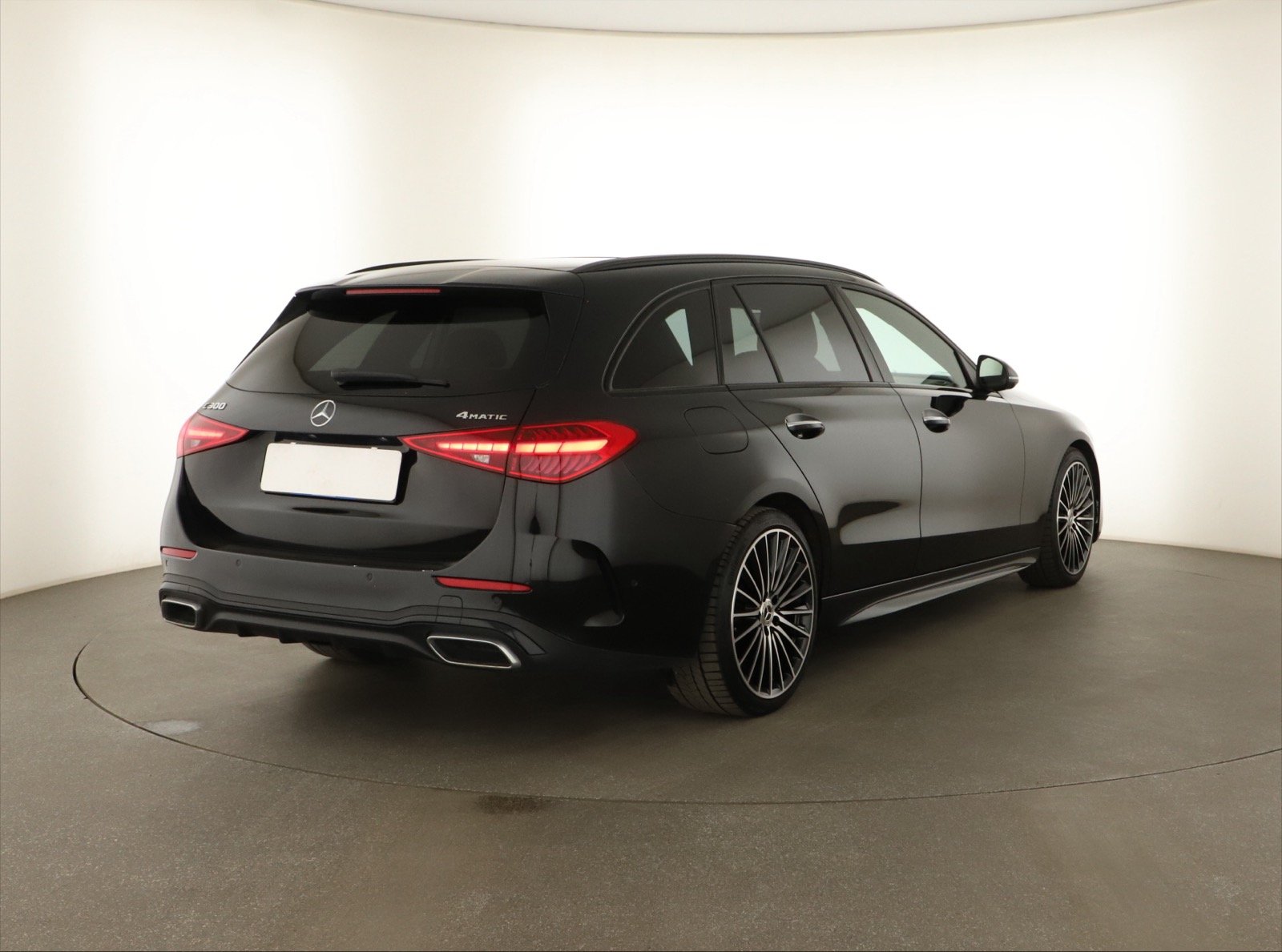 Mercedes-Benz C - 2023