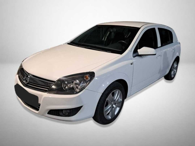 Opel Astra 2011
