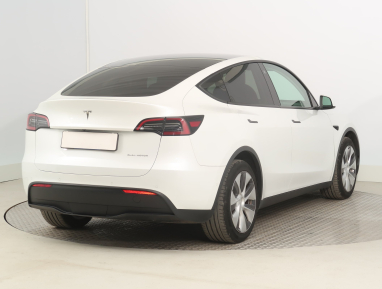 Tesla Model Y - 2022