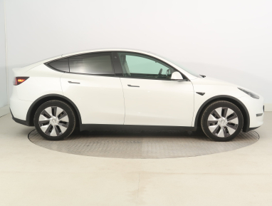 Tesla Model Y - 2022
