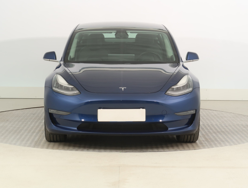 Tesla Model 3, 2019