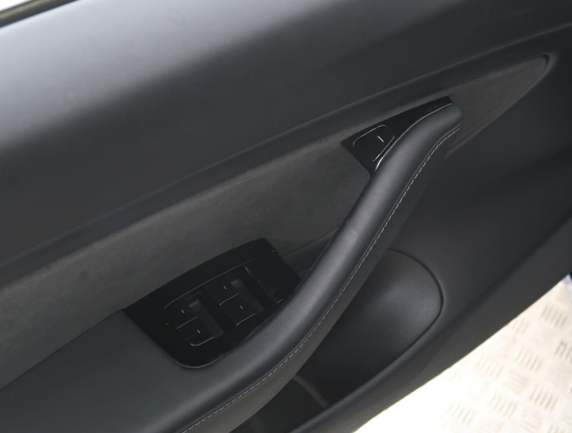 Tesla Model 3, 2019