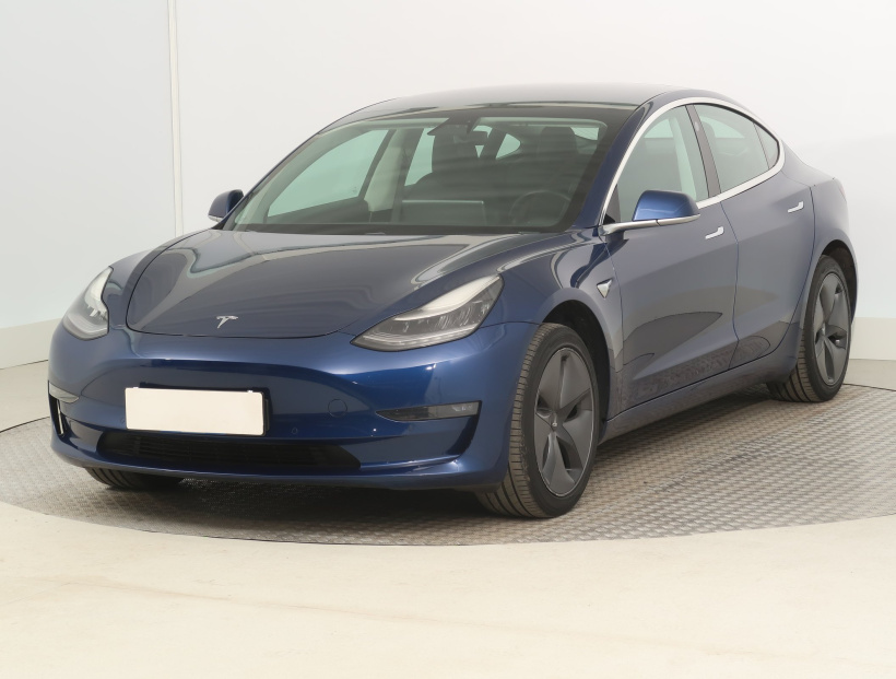 Tesla Model 3, 2019