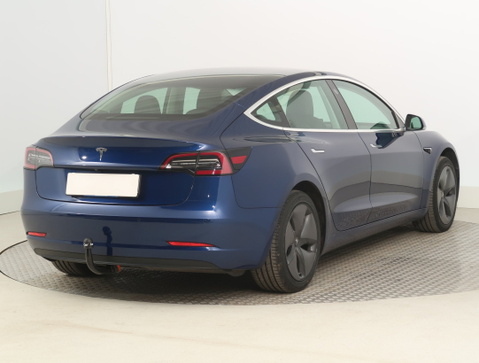 Tesla Model 3 Std Range Plus 52kWh