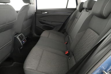 Volkswagen Golf - 2024