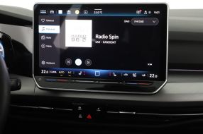 Volkswagen Golf - 2024