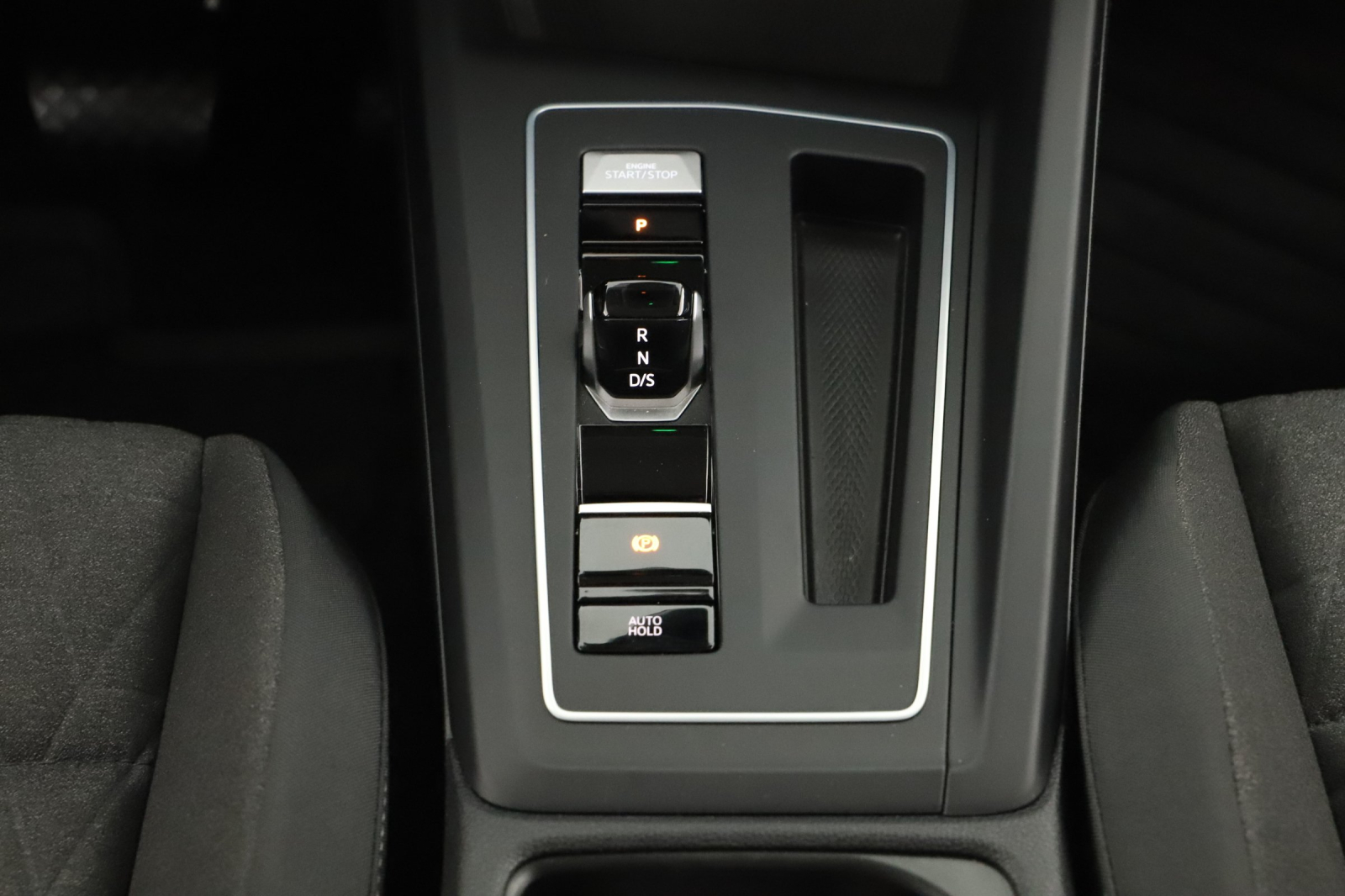 Volkswagen Golf - 2024