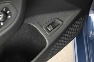 Volkswagen Golf - 2024