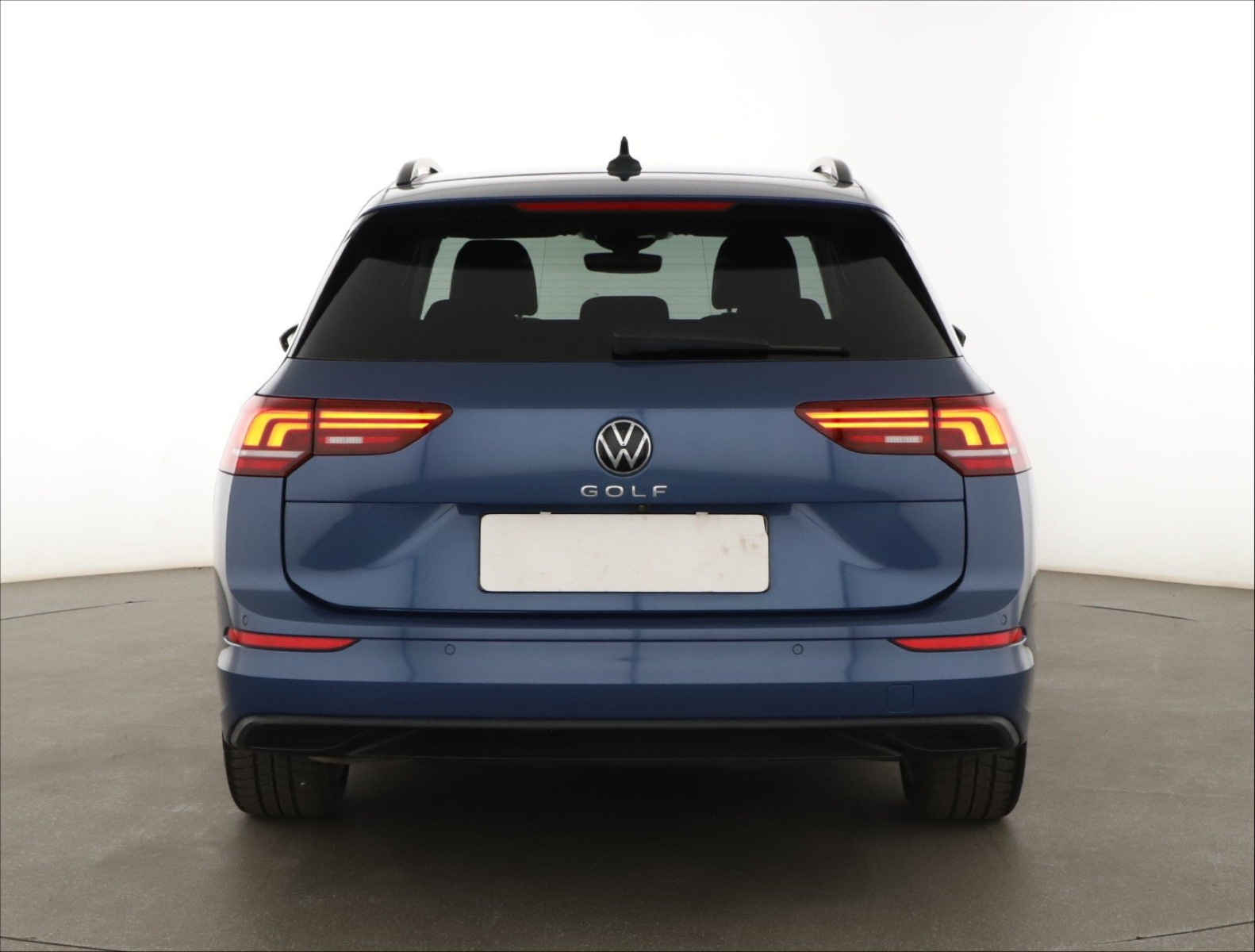 Volkswagen Golf - 2024