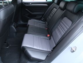 Volkswagen Passat - 2023