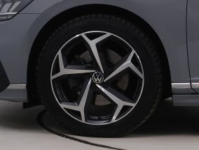 Volkswagen Passat - 2023