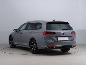 Volkswagen Passat - 2023