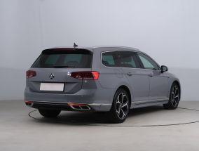 Volkswagen Passat - 2023