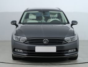 Volkswagen Passat - 2016