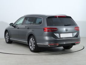 Volkswagen Passat - 2016