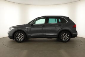 Volkswagen Tiguan - 2022