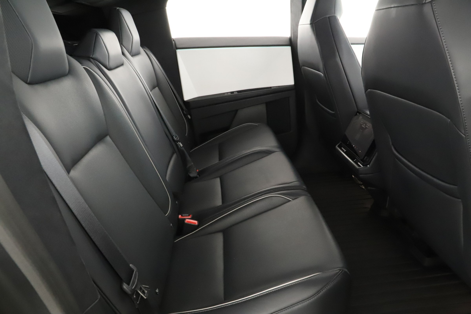 Tesla Cybertruck - 2024