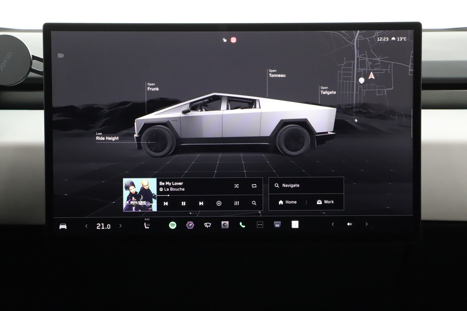 Tesla Cybertruck - 2024