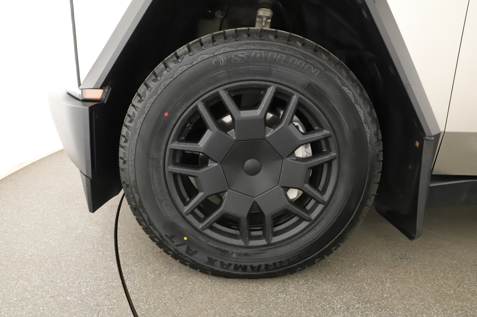 Tesla Cybertruck - 2024