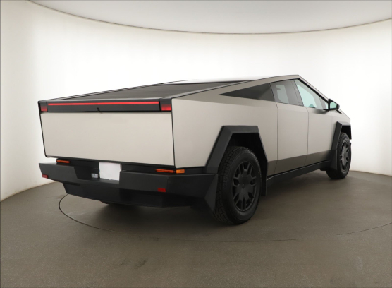 Tesla Cybertruck Dual Motor AWD