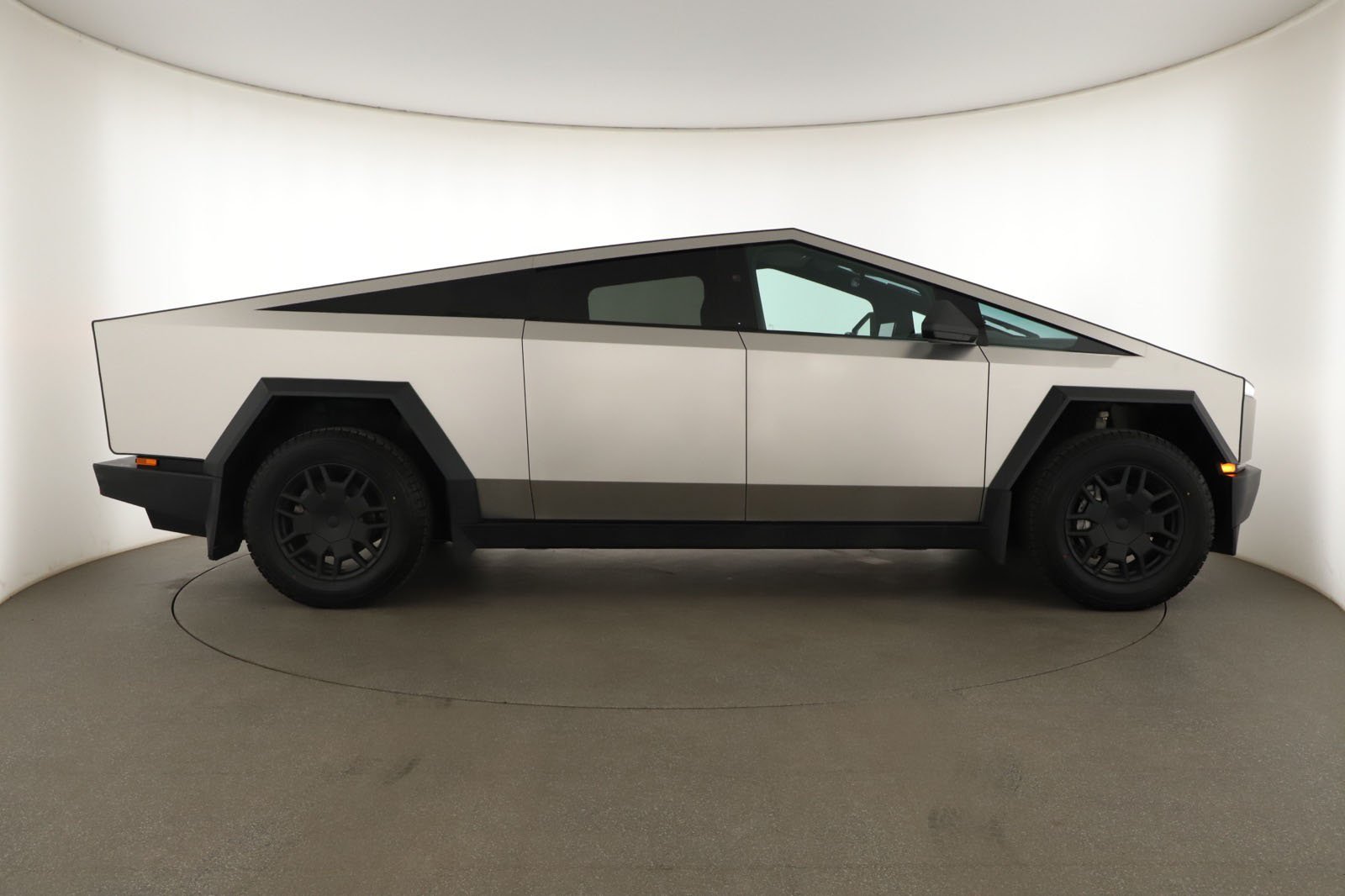 Tesla Cybertruck - 2024